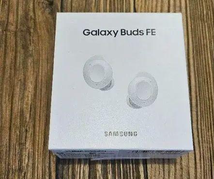 Galaxy Buds FE 最新Wirelessイヤホン Samsung