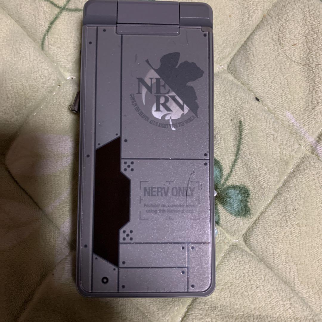 エヴァ携帯　SH-06A NERV
