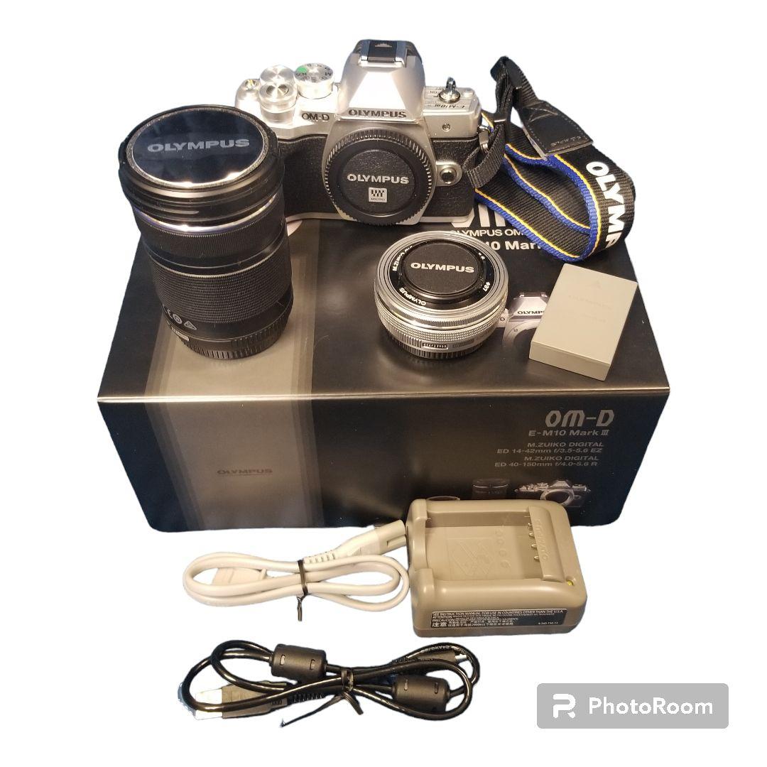 【超美品】OLYMPUS　OM-D　E-M10　MarkⅢ　ダブルズームキット