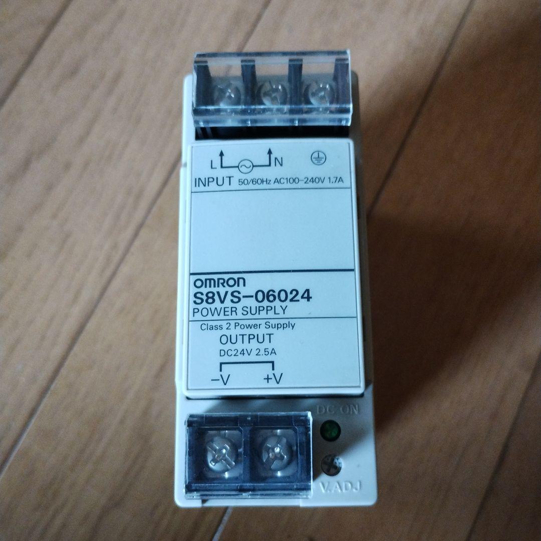 オムロン（OMRON）S8VS-06024 60W スイッチングパワーサプライ