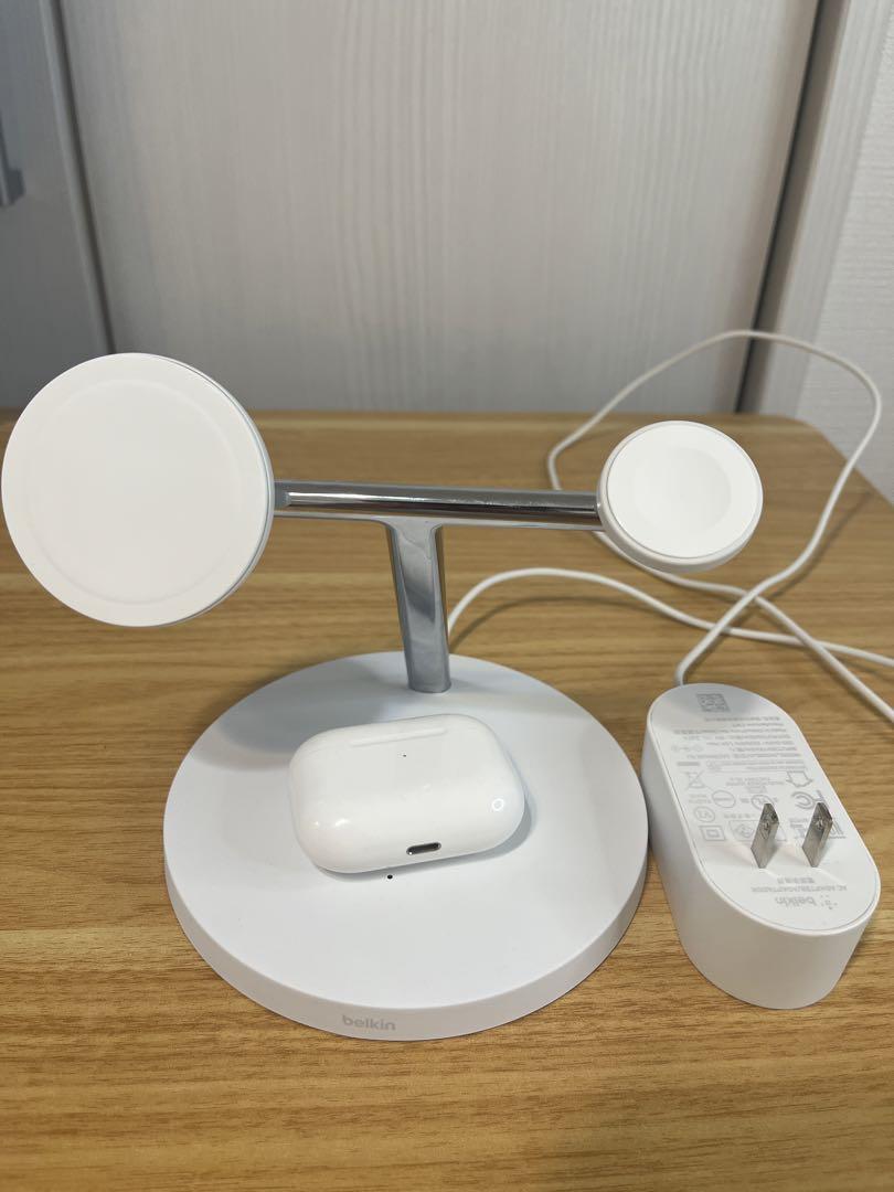 Belkin MagSafe 3-in-1磁気ワイヤレス充電器