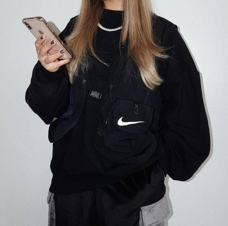 NIKE ナイキ　ベスト　メッシュ　ブラック