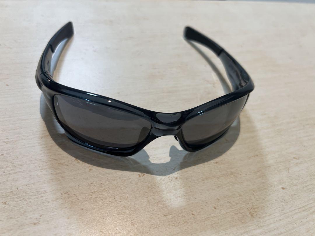 オークリー ピットブル